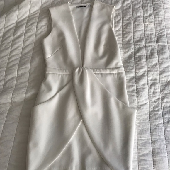 Plunging neckline white Finders Keepers minidress - Picture 2 of 4